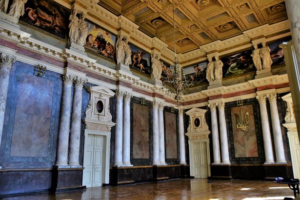 Aula po koserwacji.